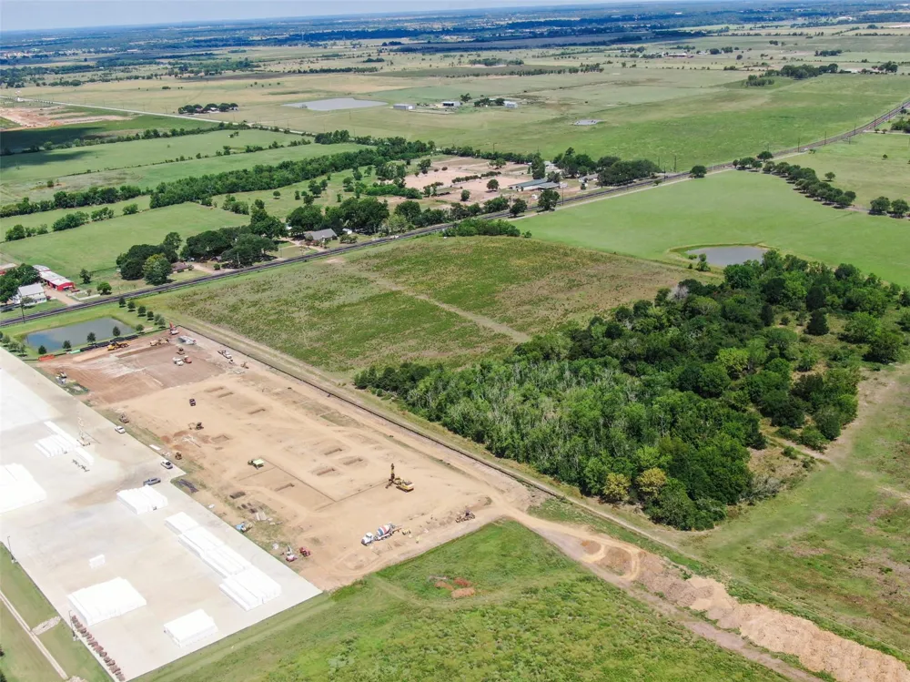 98 Fields Store Road Waller, TX 77484