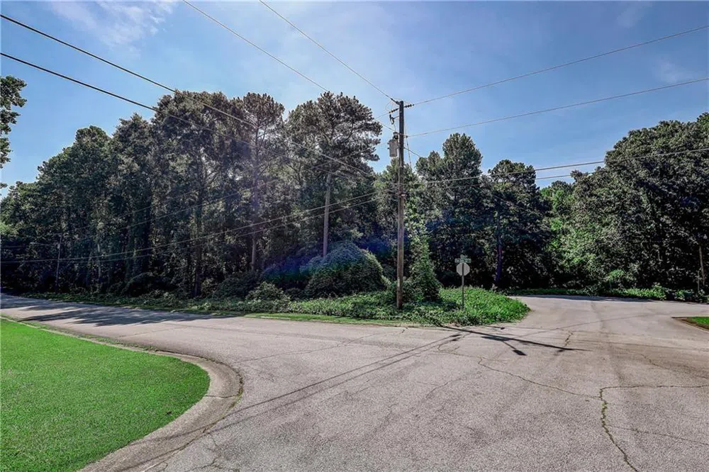 1201 Barkwood Court Lilburn, GA 30047