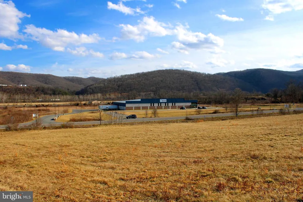 7 MCMULLEN HIGHWAY Cresaptown, MD 21502
