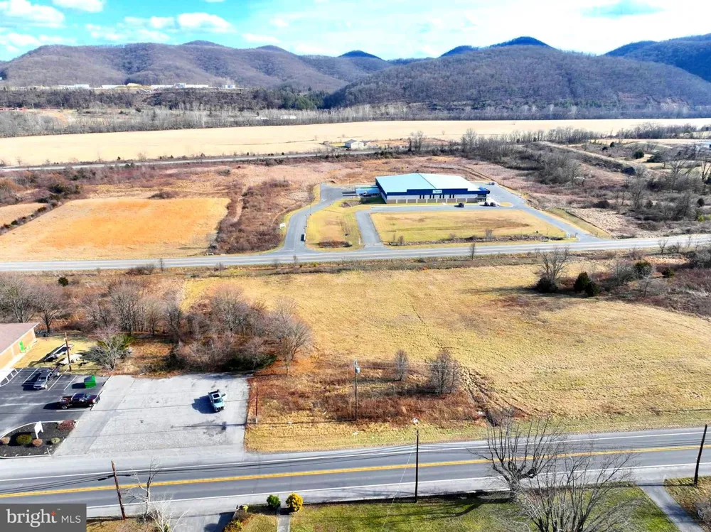 7 MCMULLEN HIGHWAY Cresaptown, MD 21502