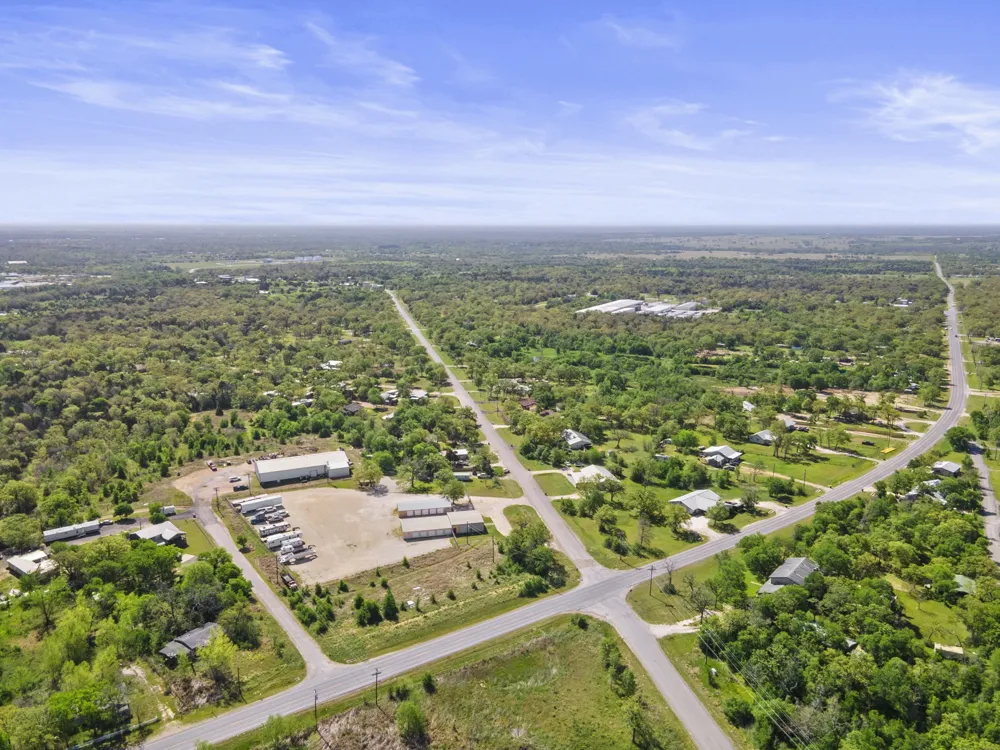 121 James Hoskins Lane Cedar Creek, TX 78612