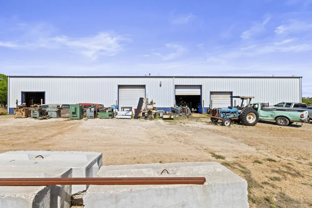 121 James Hoskins Lane Cedar Creek, TX 78612