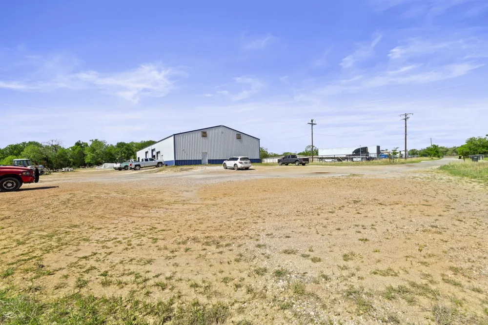 121 James Hoskins Lane Cedar Creek, TX 78612