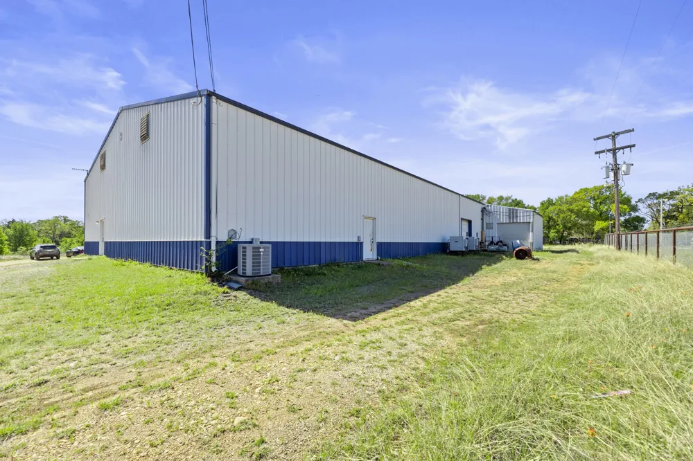 121 James Hoskins Lane Cedar Creek, TX 78612