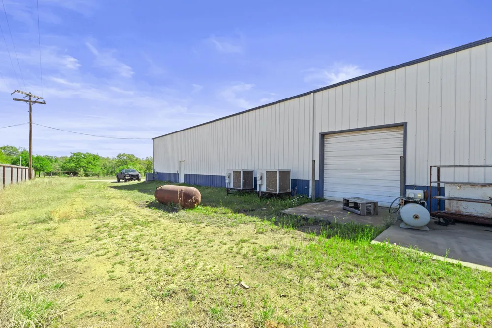 121 James Hoskins Lane Cedar Creek, TX 78612