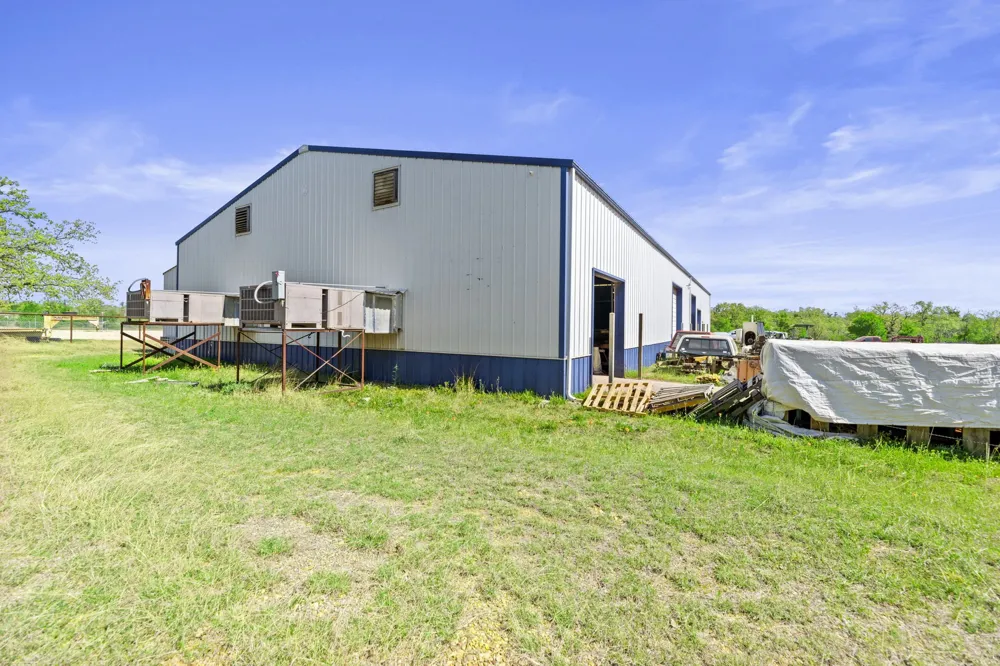 121 James Hoskins Lane Cedar Creek, TX 78612