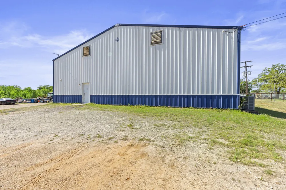 121 James Hoskins Lane Cedar Creek, TX 78612