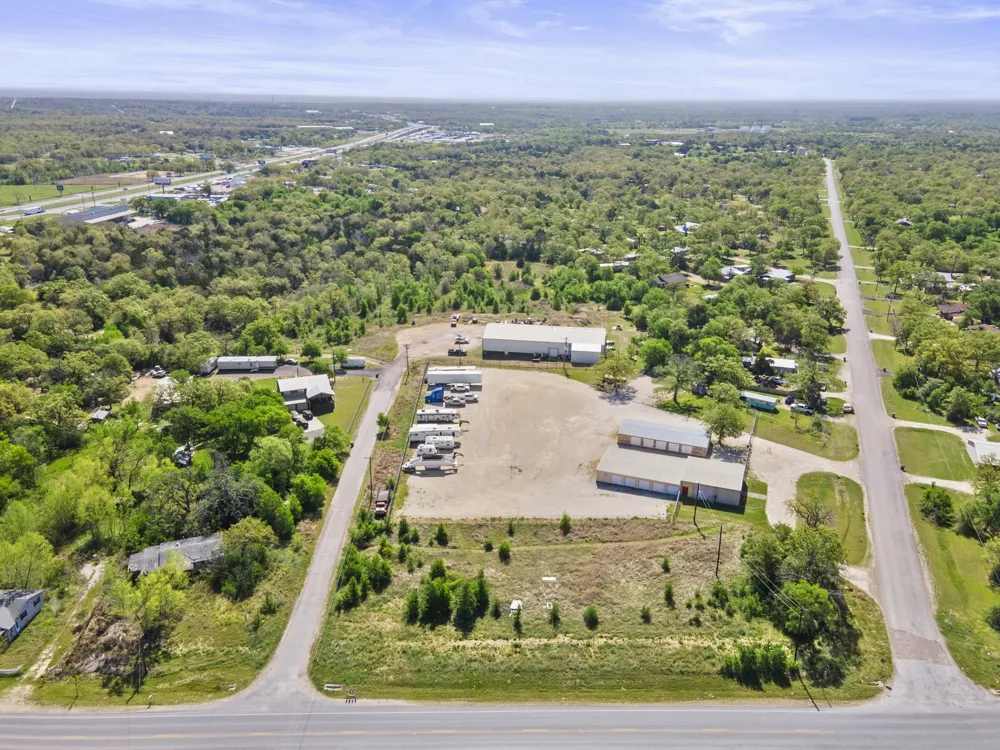 121 James Hoskins Lane Cedar Creek, TX 78612