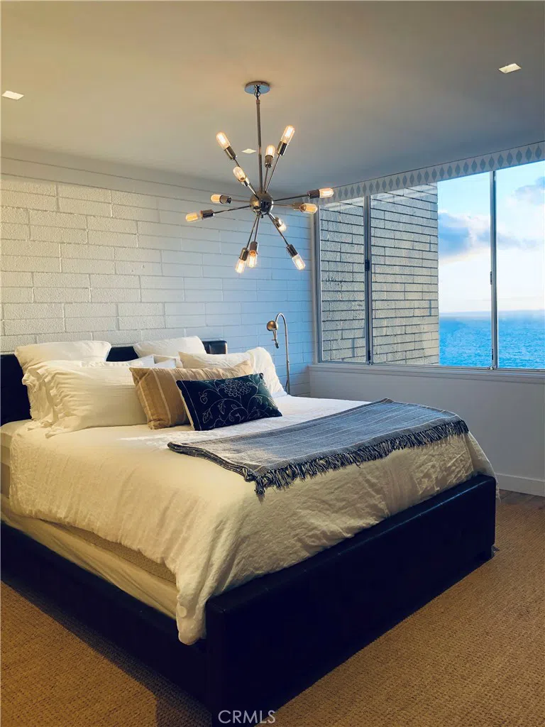 31755 Coast #305 Laguna Beach, CA 92651