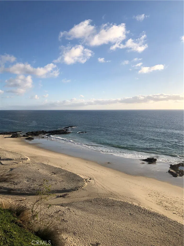 31755 Coast #305 Laguna Beach, CA 92651