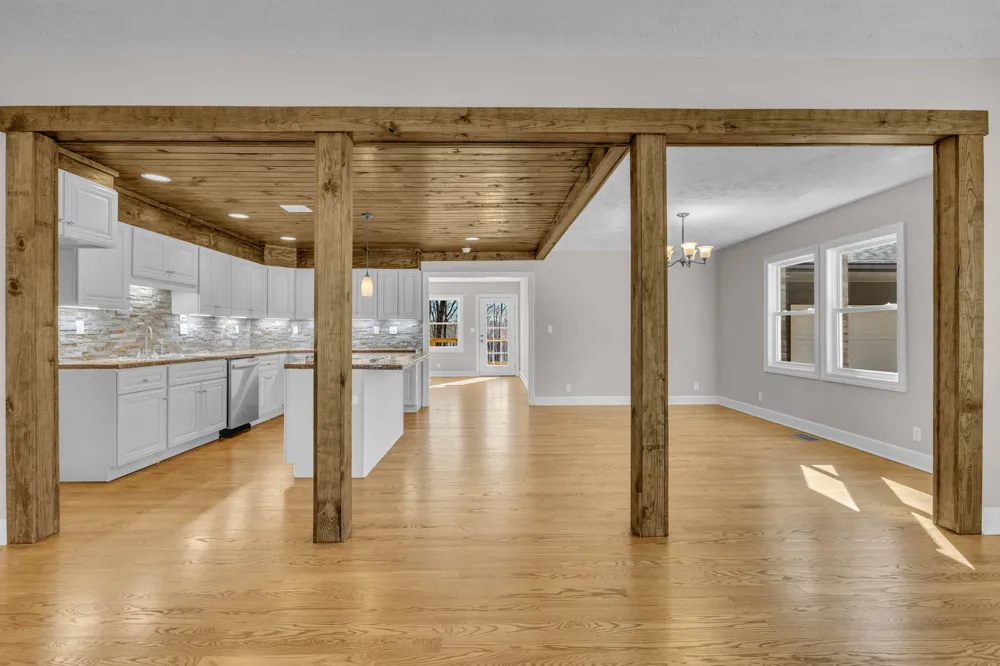 211 Woodmere Dr Hohenwald, TN 38462