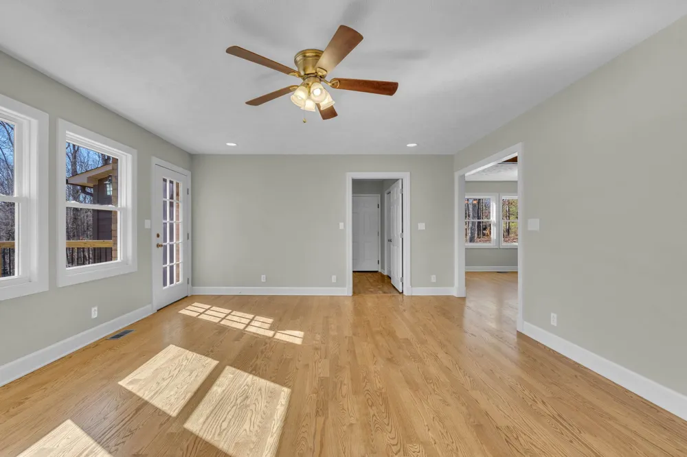 211 Woodmere Dr Hohenwald, TN 38462