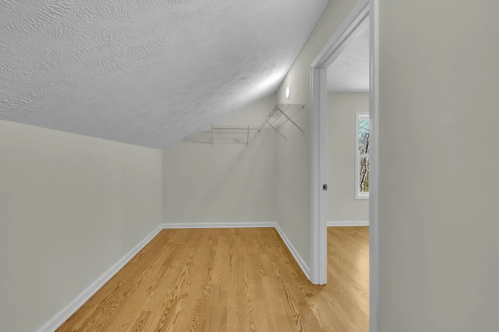 211 Woodmere Dr Hohenwald, TN 38462