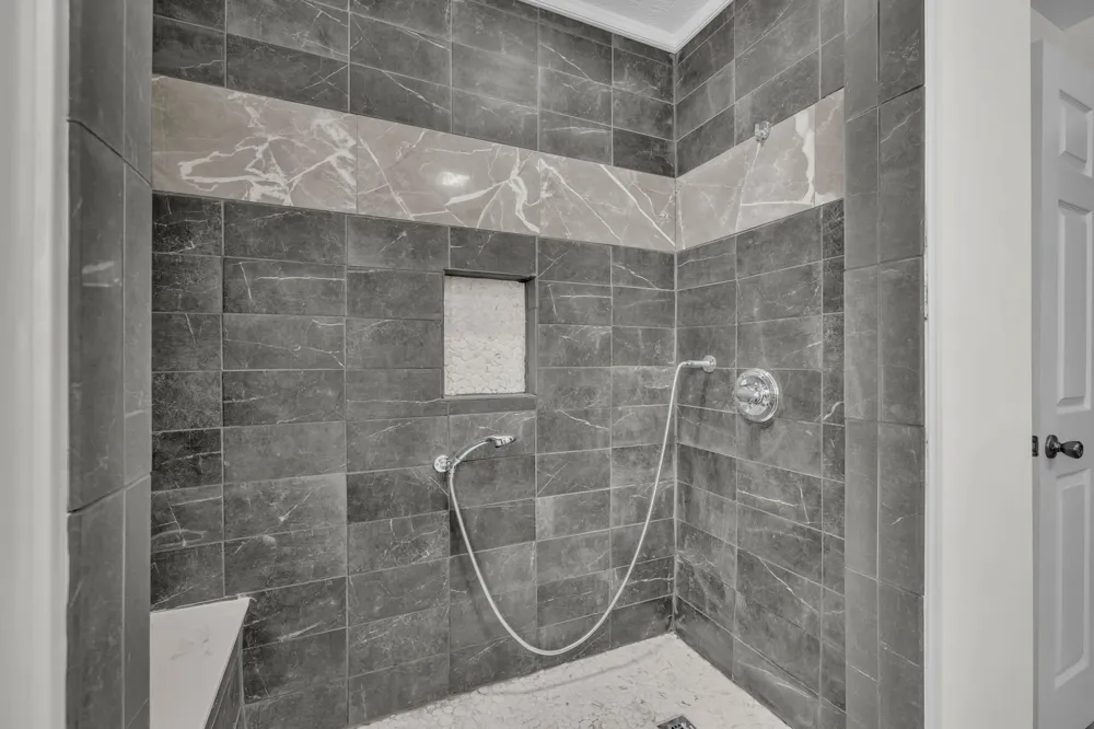 211 Woodmere Dr Hohenwald, TN 38462