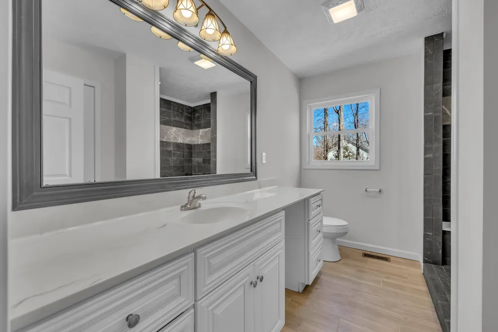 211 Woodmere Dr Hohenwald, TN 38462