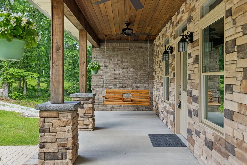 211 Woodmere Dr Hohenwald, TN 38462