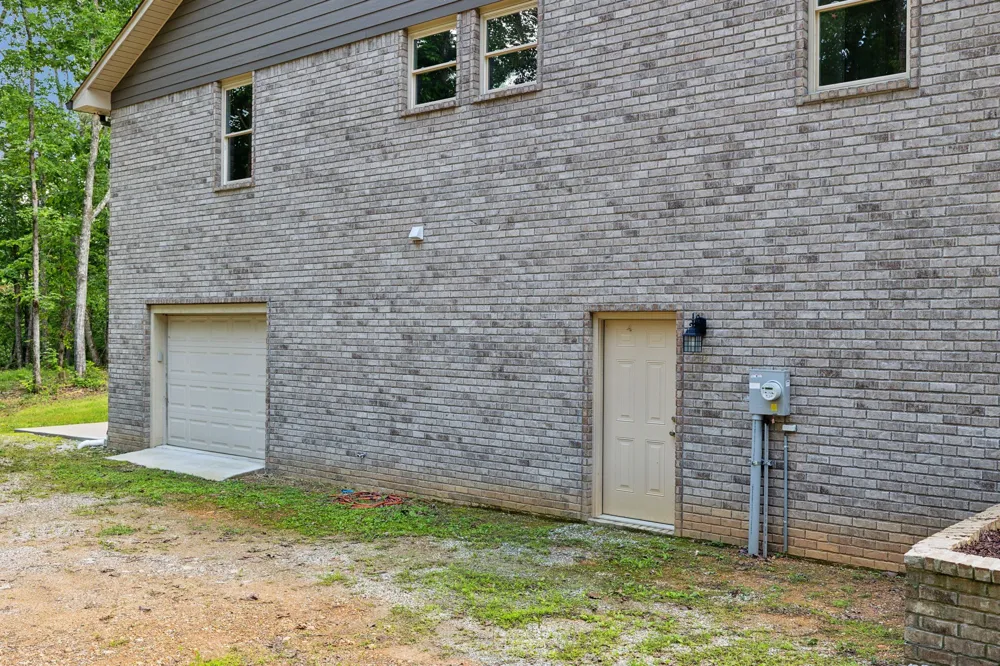 211 Woodmere Dr Hohenwald, TN 38462