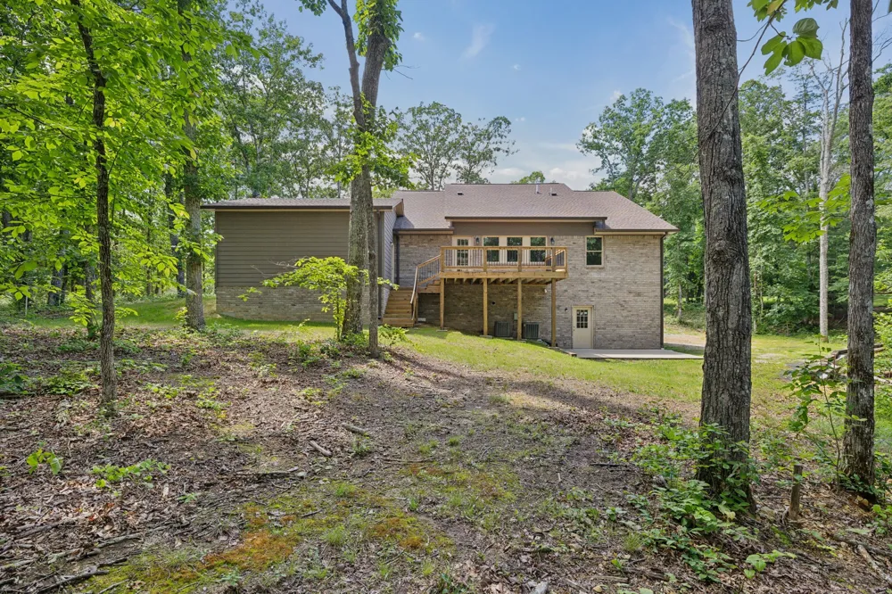 211 Woodmere Dr Hohenwald, TN 38462