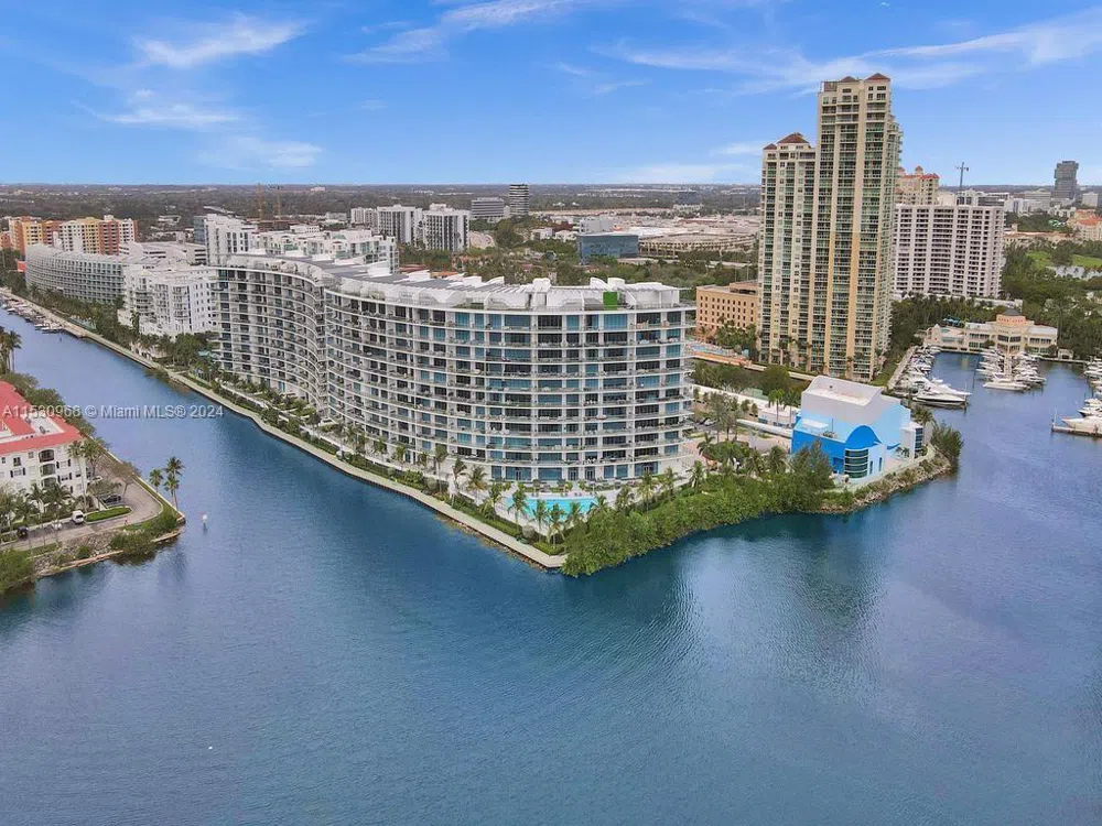 3250 NE 188th St #207 Aventura, FL 33180