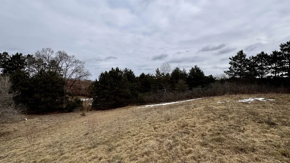 7859 S US-131 Clam Lake Township, MI 49601