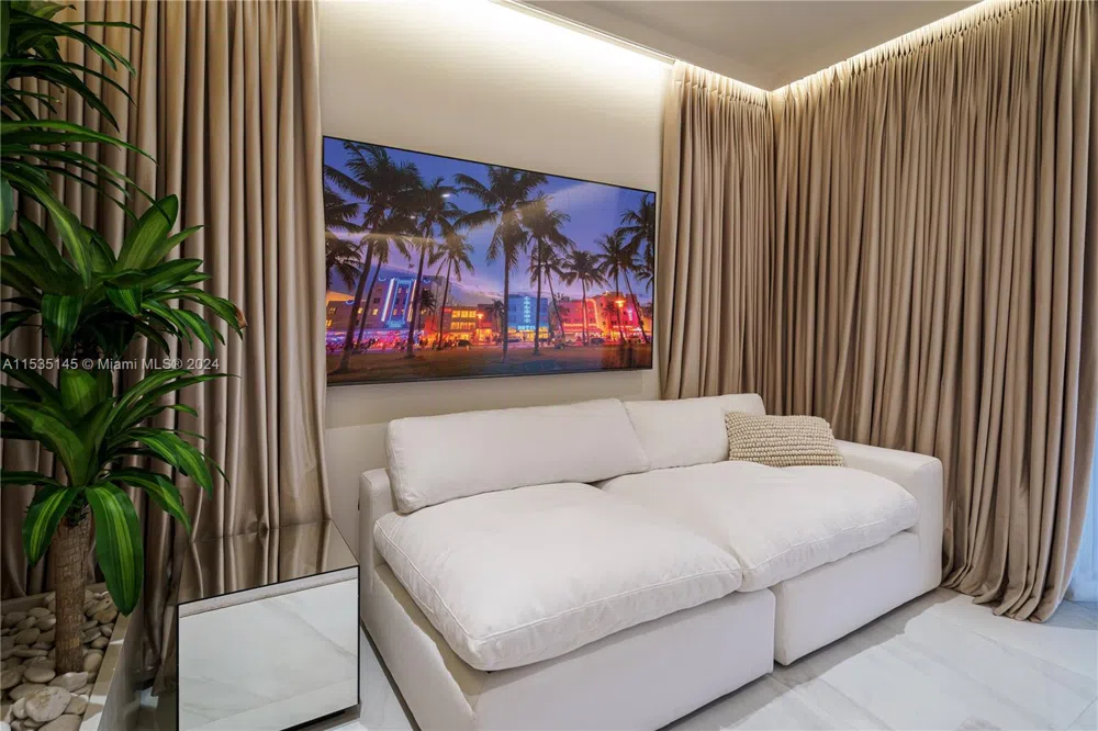 19115 Fisher Island Dr #19115 Miami Beach, FL 33109