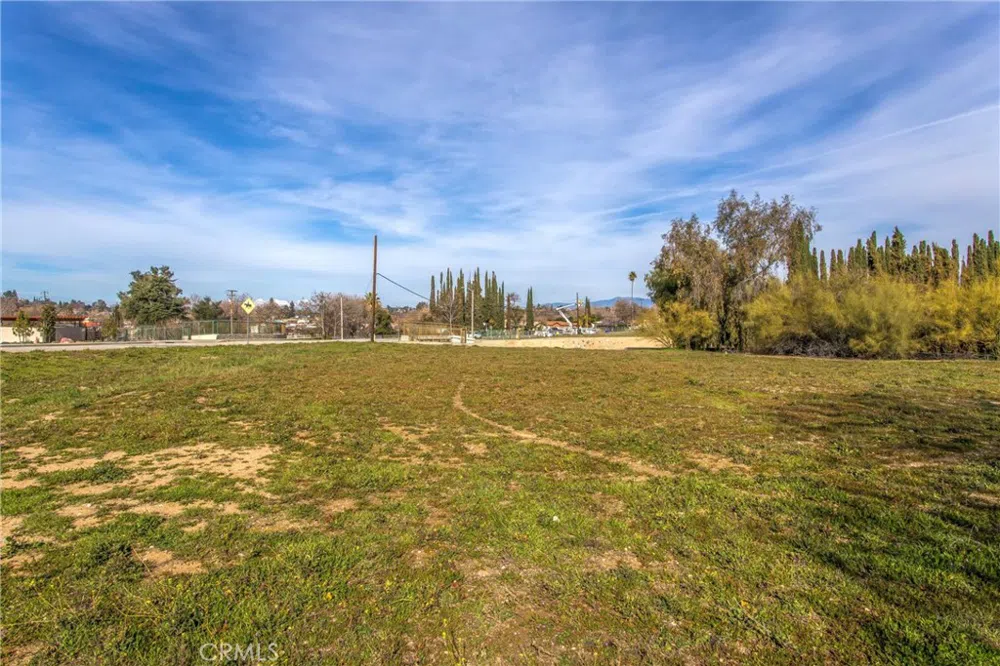 12915 14th Street Yucaipa, CA 92399