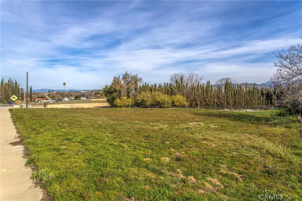 12915 14th Street Yucaipa, CA 92399