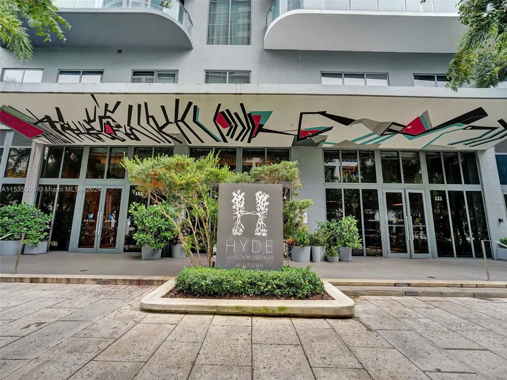 121 NE 34th St #1801 Miami, FL 33137