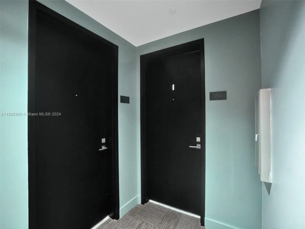 121 NE 34th St #1801 Miami, FL 33137