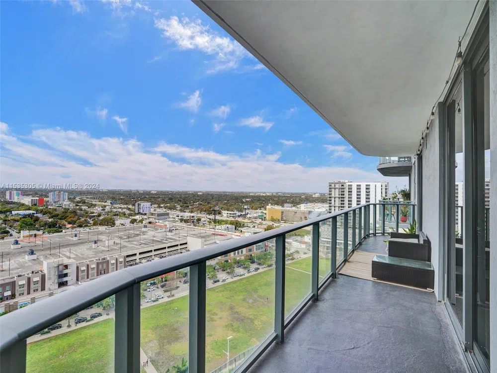 121 NE 34th St #1801 Miami, FL 33137