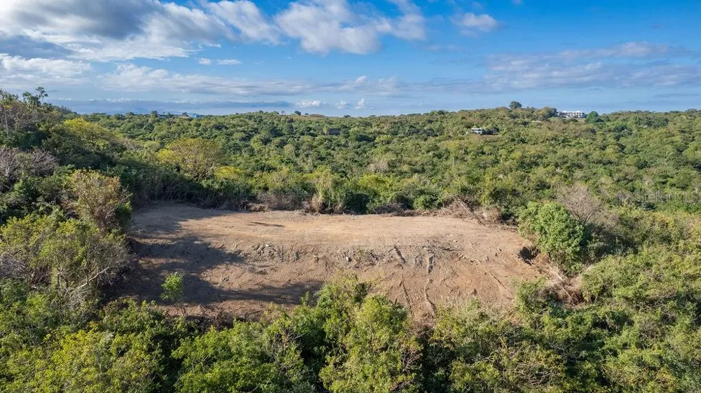 4 PR-995 Vieques, PR 00765