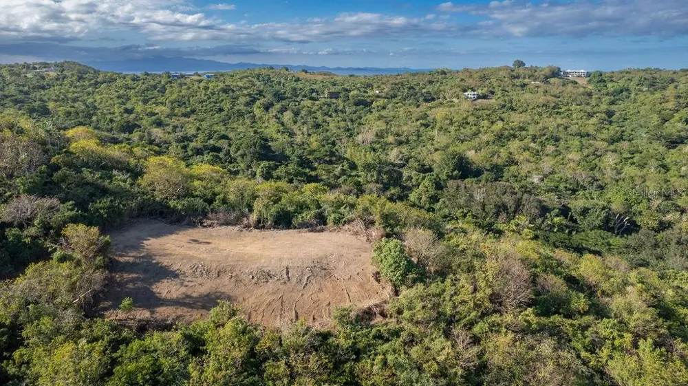 4 PR-995 Vieques, PR 00765