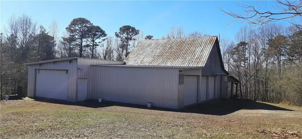 11953 Henderson Mountain Road Fairmount, GA 30139