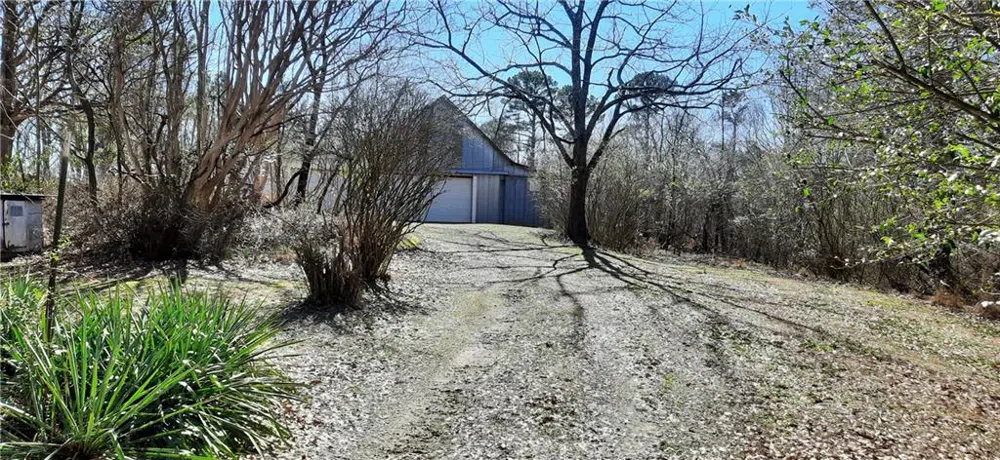 11953 Henderson Mountain Road Fairmount, GA 30139