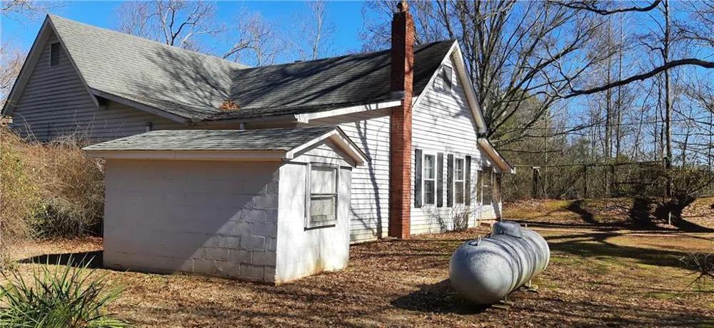 11953 Henderson Mountain Road Fairmount, GA 30139