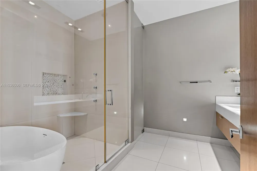 900 Brickell Key Blvd #1002 Miami, FL 33131