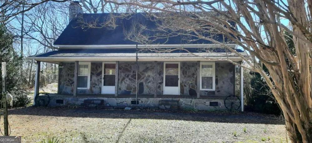 11953 Henderson Mountain RD Fairmount, GA 30139