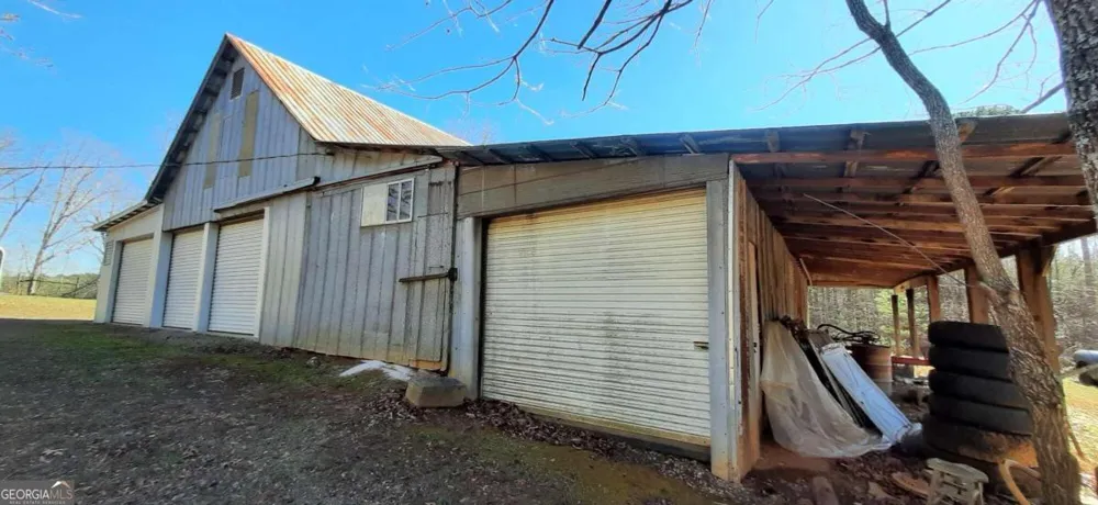 11953 Henderson Mountain RD Fairmount, GA 30139