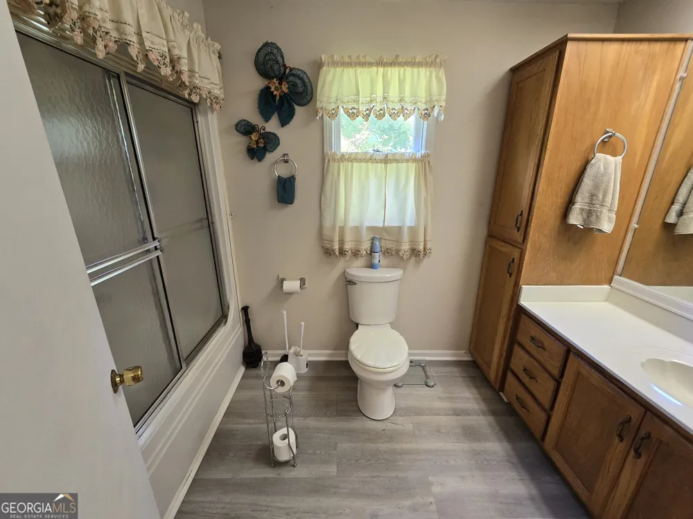 11953 Henderson Mountain RD Fairmount, GA 30139