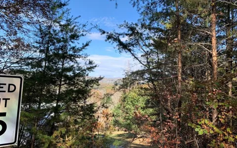 25 Mountain Knoll Lane