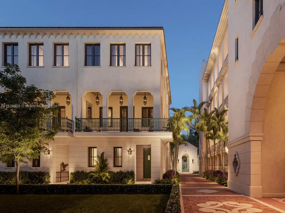 504 Malaga Ave #T8 Coral Gables, FL 33134