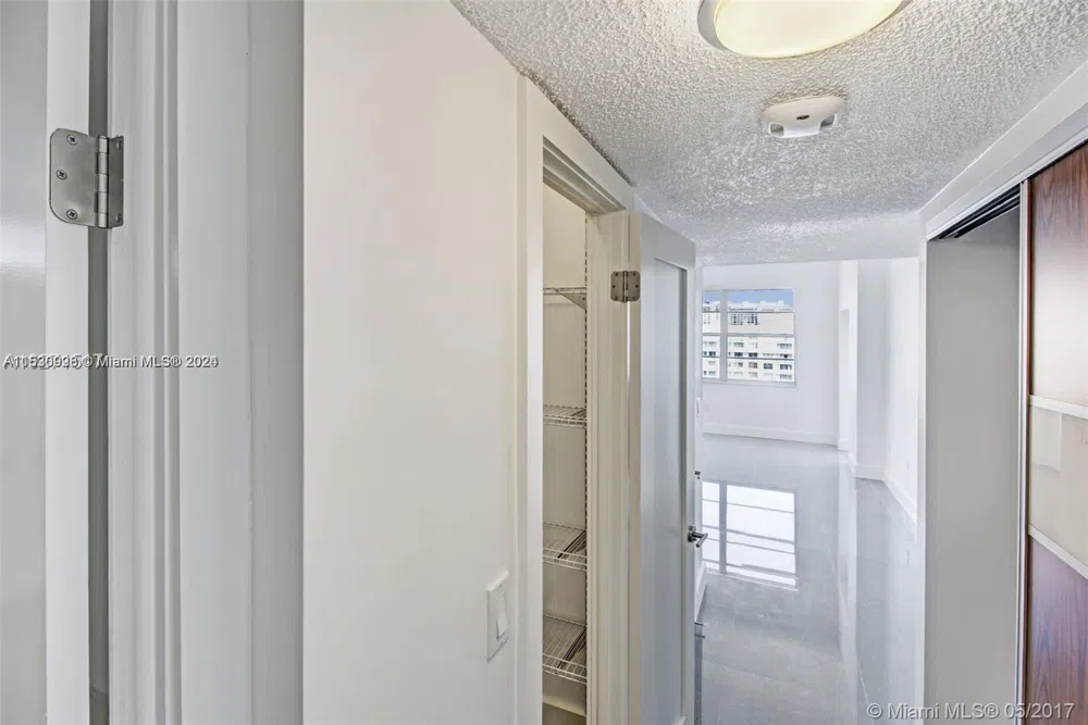 2801 NE 183rd St #2208W Aventura, FL 33160