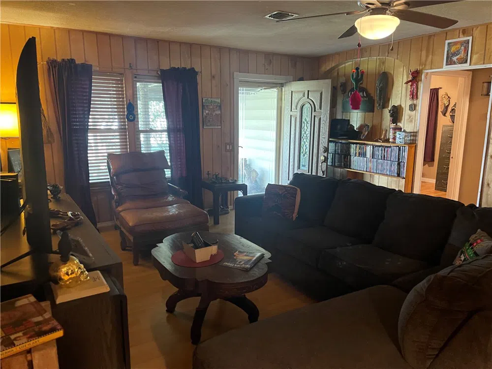 304 E 2nd Street Bishop, TX 78343