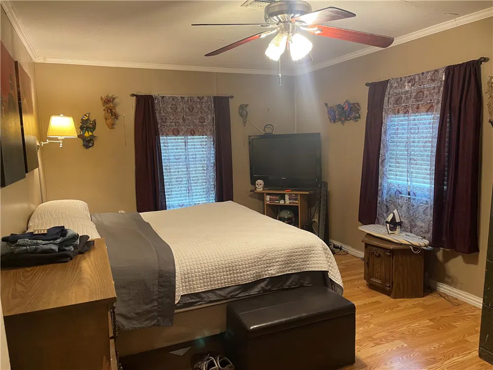 304 E 2nd Street Bishop, TX 78343