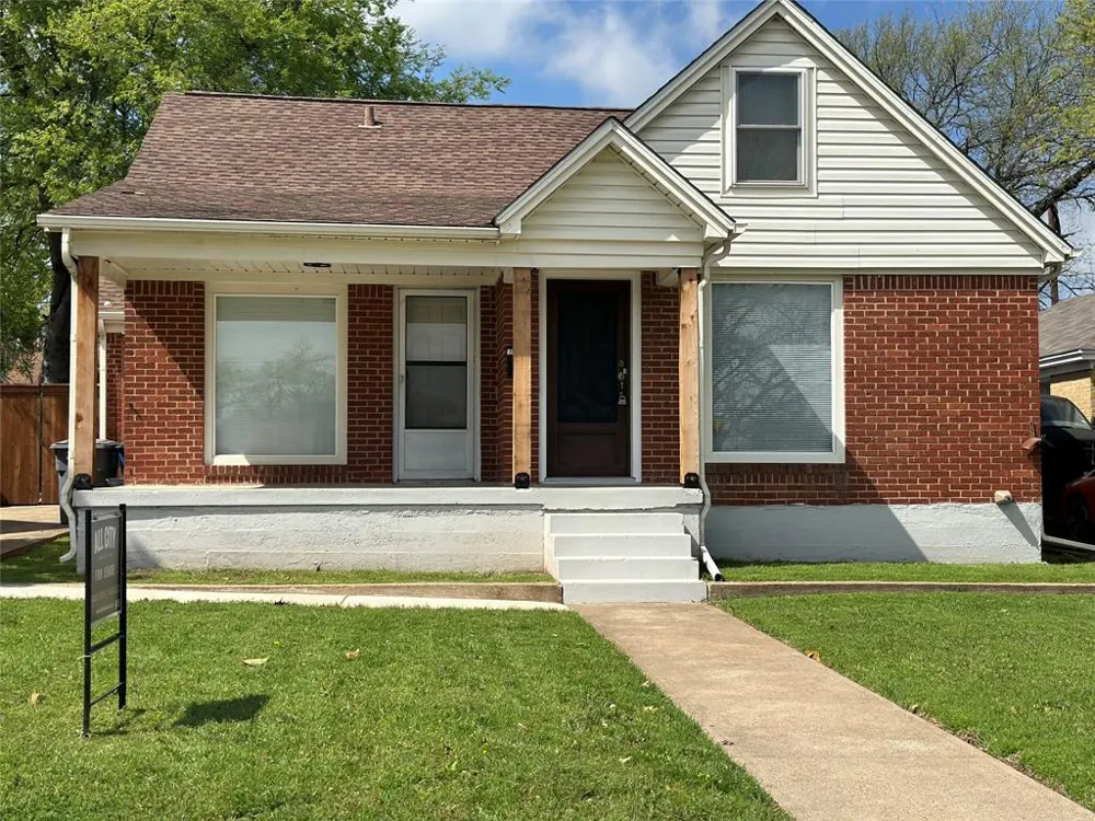 809 Cliffdale Avenue Dallas, TX 75211