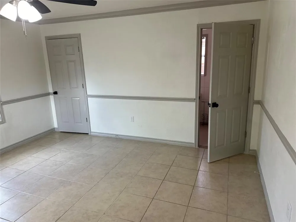 809 Cliffdale Avenue Dallas, TX 75211