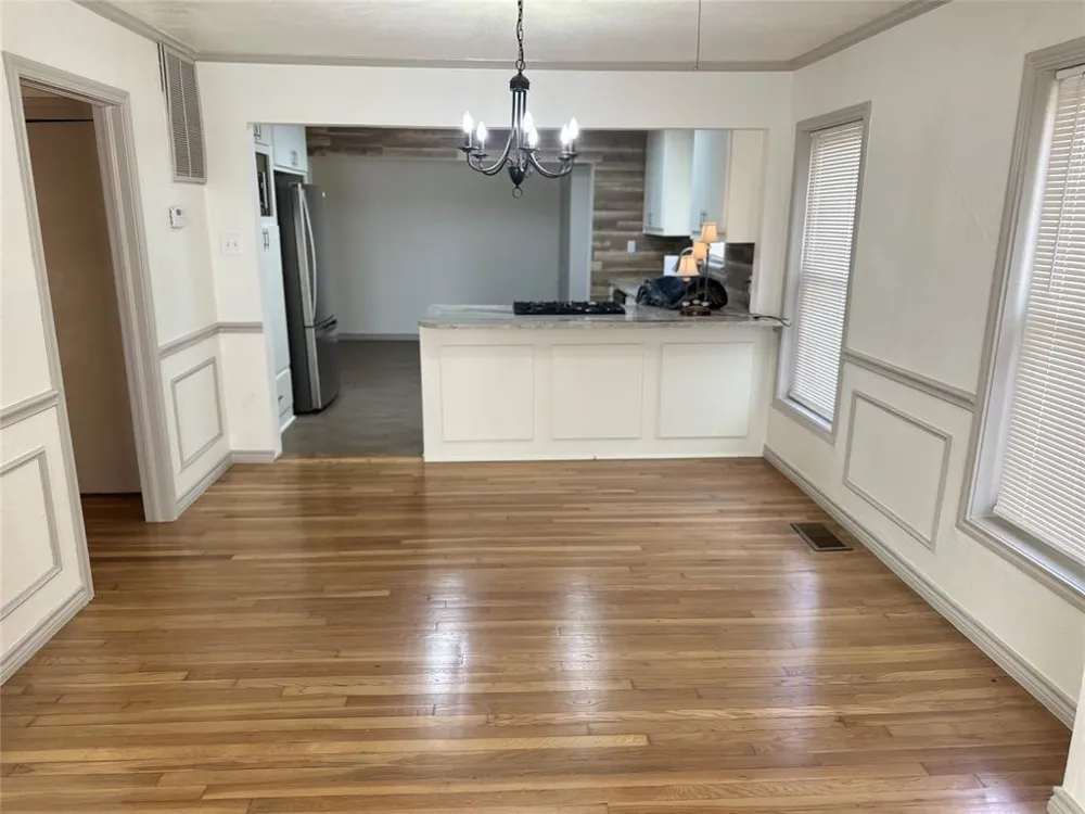 809 Cliffdale Avenue Dallas, TX 75211
