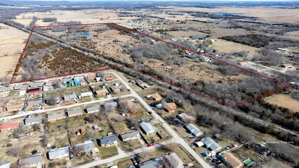 3943 ROAD Ochelata, OK 74051