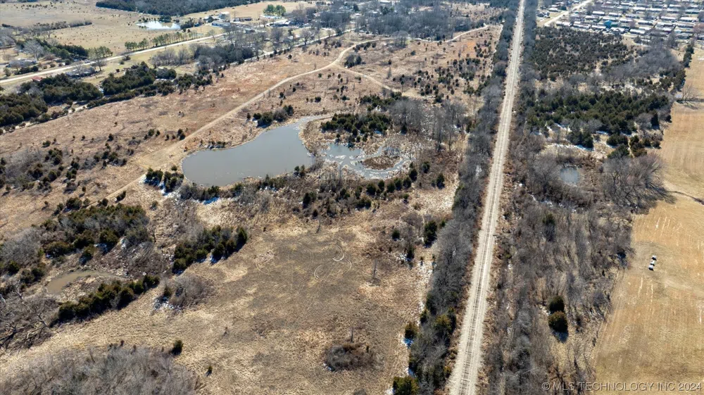 3943 ROAD Ochelata, OK 74051