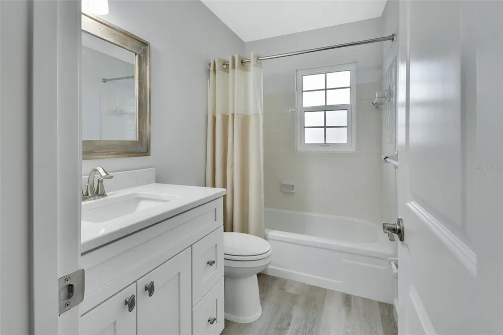 217 HILL AVENUE #20 Deland, FL 32724